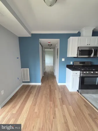 $1,850 | 2754 Hollywood Road, Unit 101, Falls Church, VA 22043