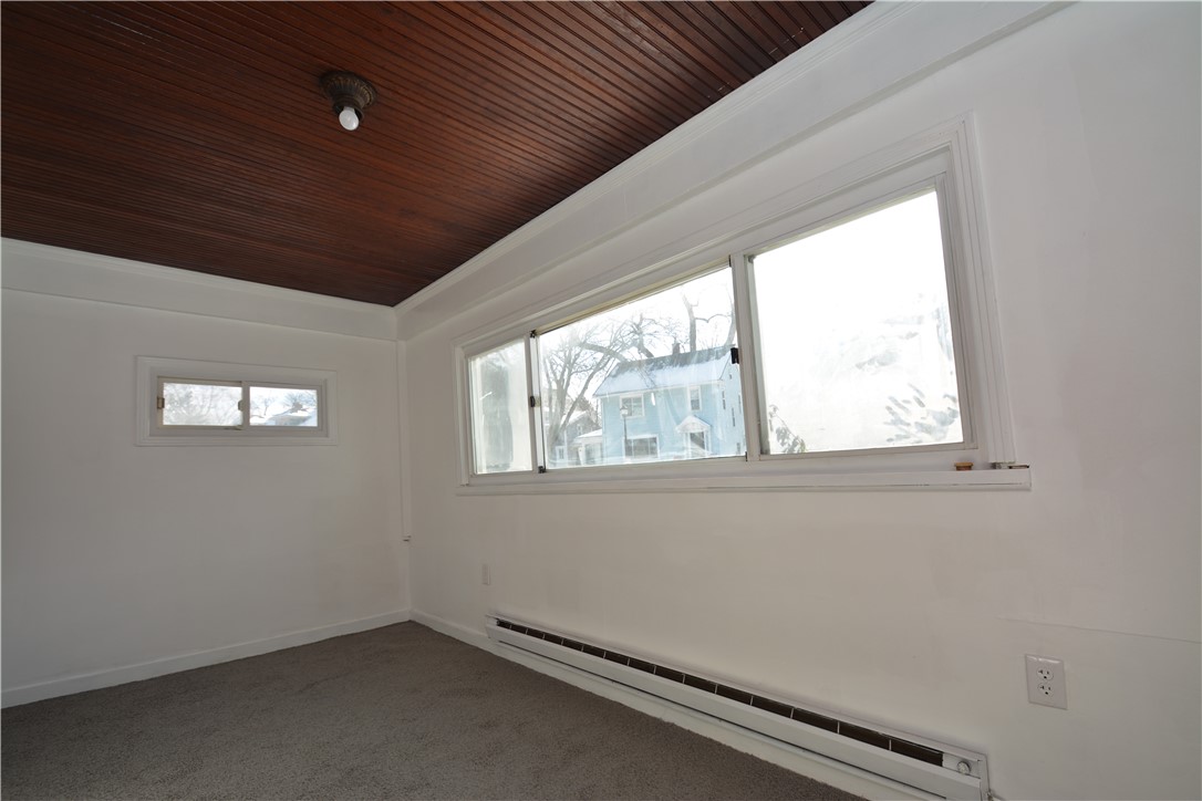 34 Terrace Park Rochester, NY 14619 - Photo 15 of 22 Extra space for living!