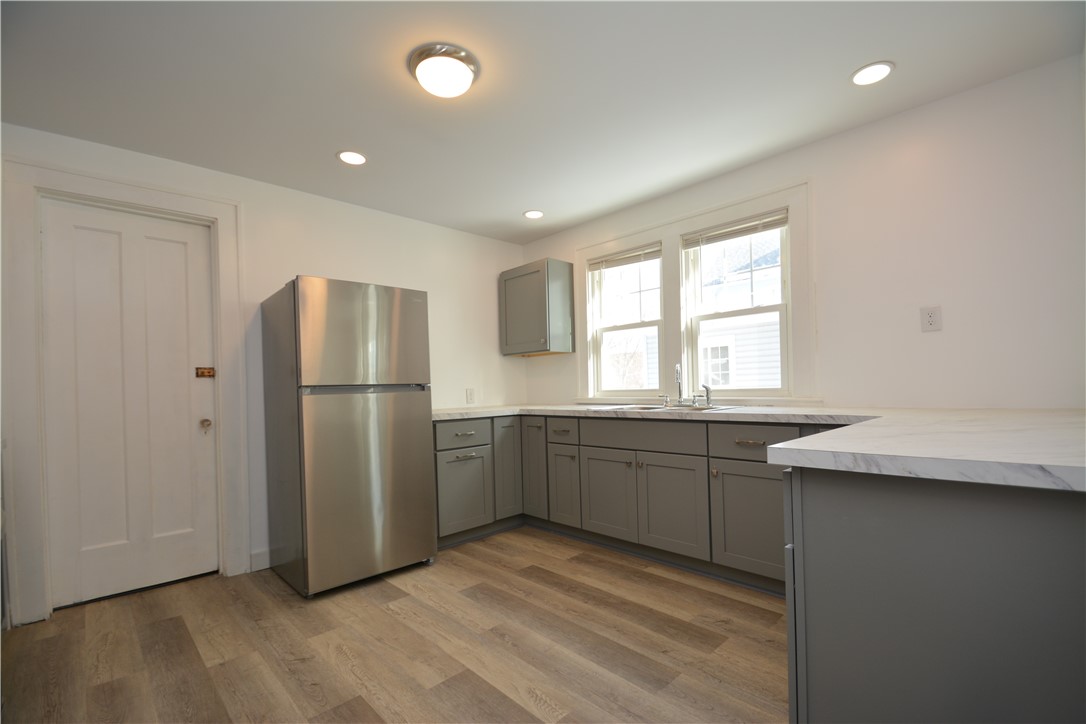 34 Terrace Park Rochester, NY 14619 - Photo 7 of 22 Updated stainless Appliances & recessed lighting!