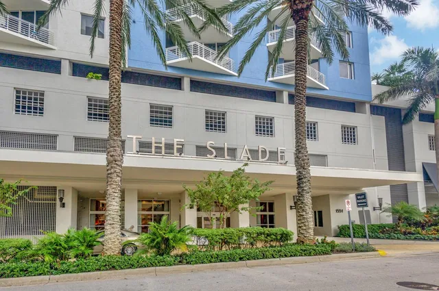 a view of a house with entertaining space