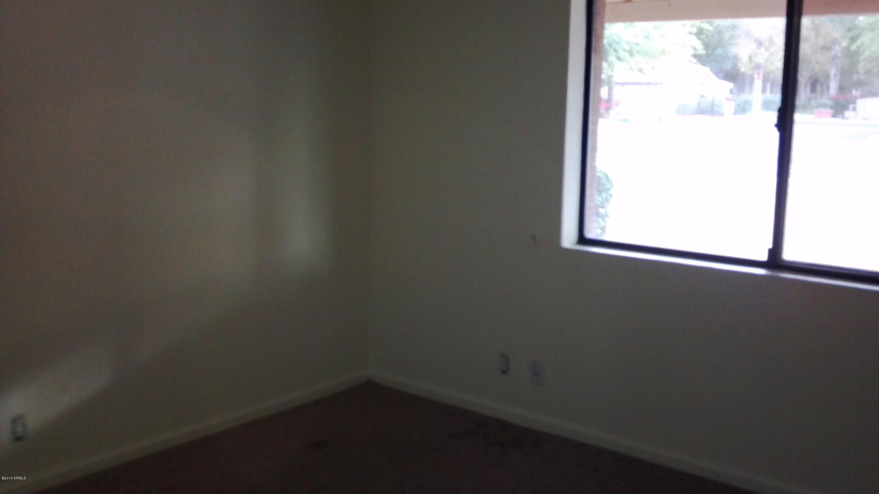 820 West Knox Road Chandler, AZ 85225 - Photo 3 of 14 2012-12-21_16-14-04_964