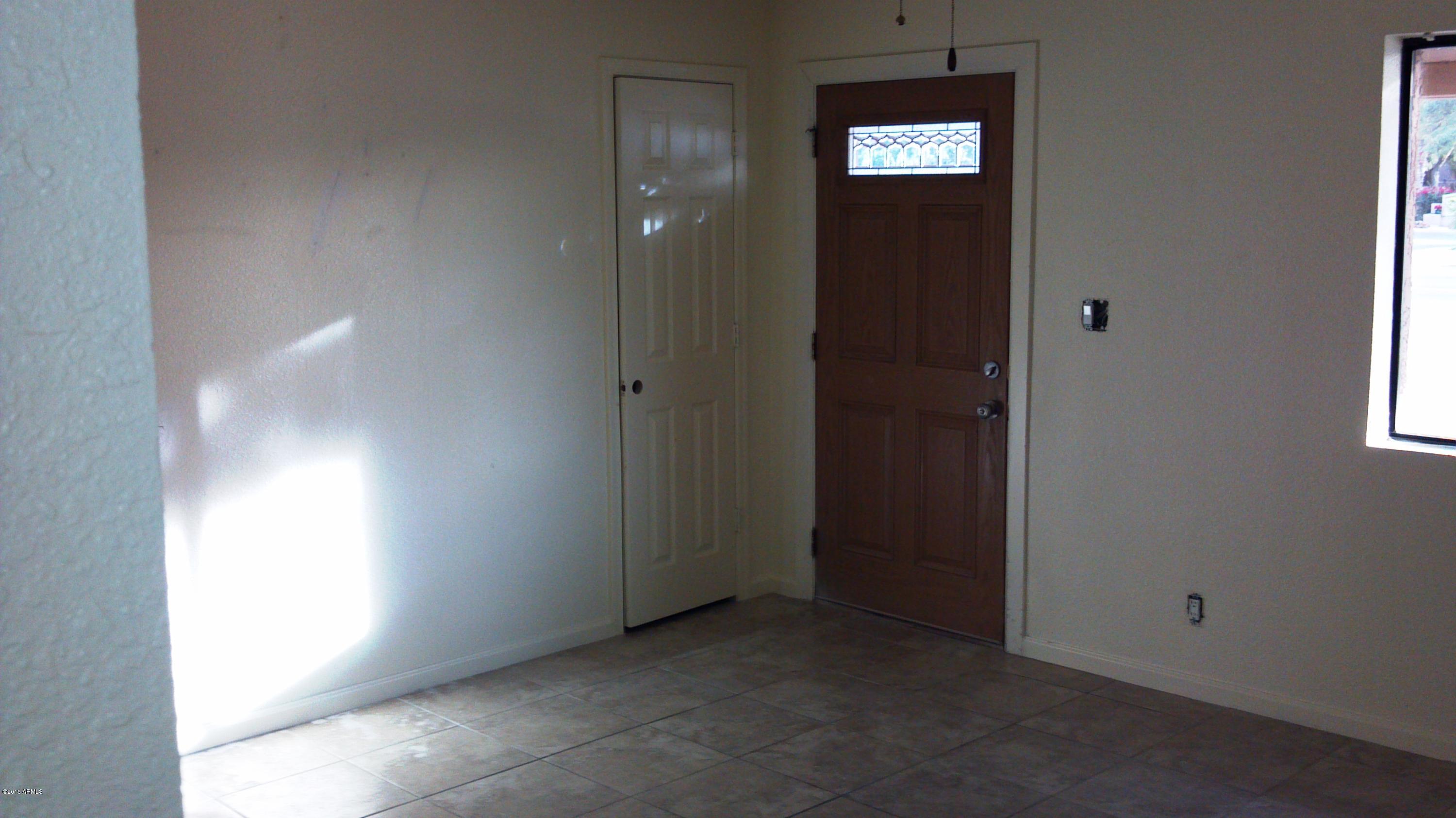 820 West Knox Road Chandler, AZ 85225 - Photo 4 of 14 2012-12-21_16-12-22_261