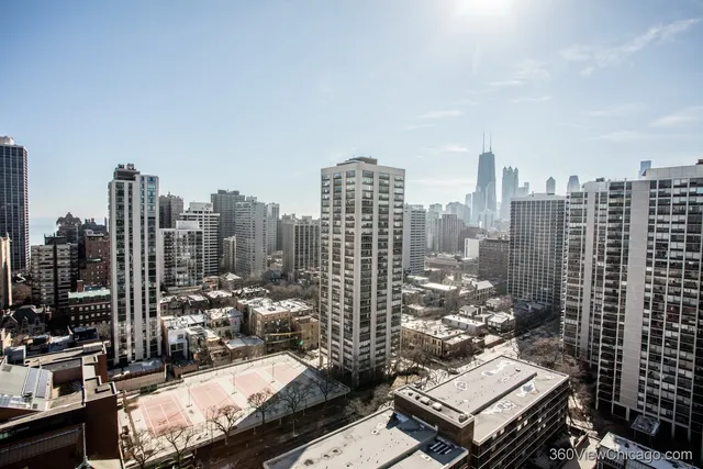 $2,750 | 1560 North Sandburg Terrace, Unit 2510, Chicago, IL 60610