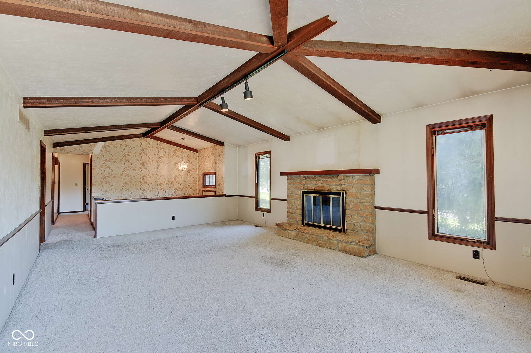 4422 Fairview Road Greenwood, IN 46142 - Photo 8 of 42 Gallery Image 8