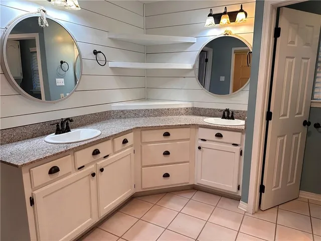 $2,300 | Undisclosed Address, Mandeville, LA 70448