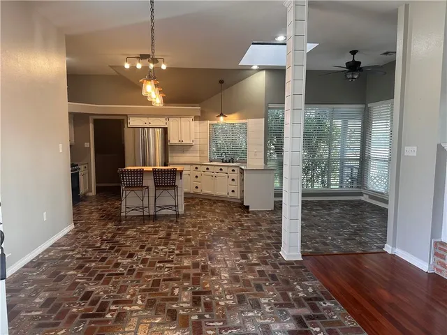 $2,300 | Undisclosed Address, Mandeville, LA 70448