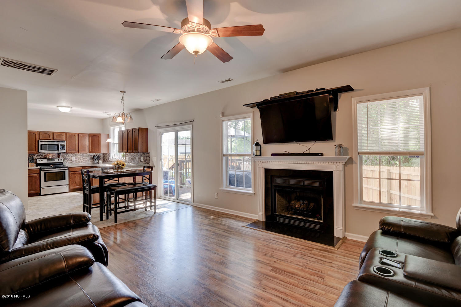 367 Cow Horn Road Richlands, NC 28574 - Photo 4 of 24 367 Cow Horn Rd Richlands NC-large-004-7