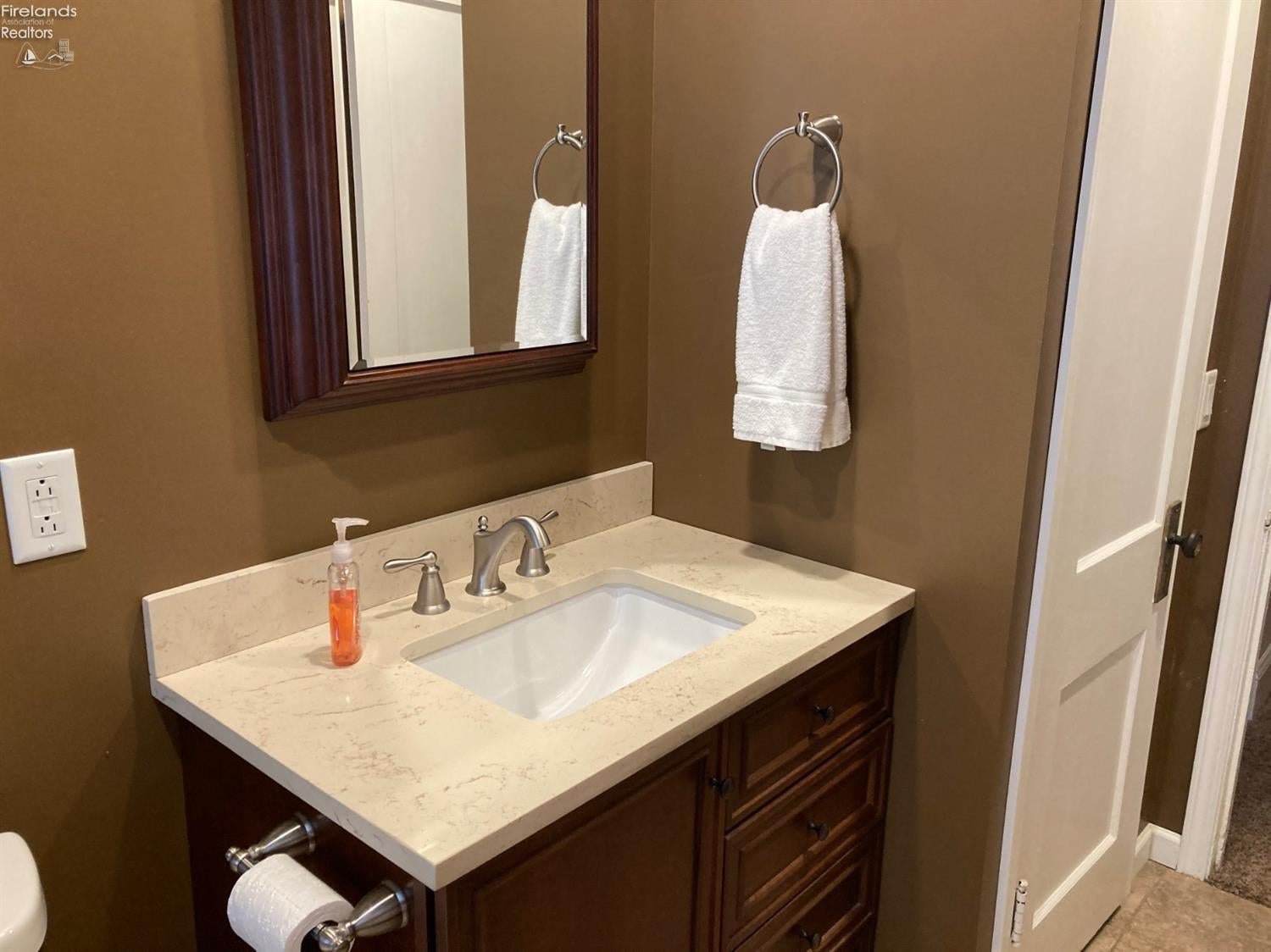 1121 Waverly Road Sandusky, OH 44870 - Photo 24 of 41 Gallery Image 24