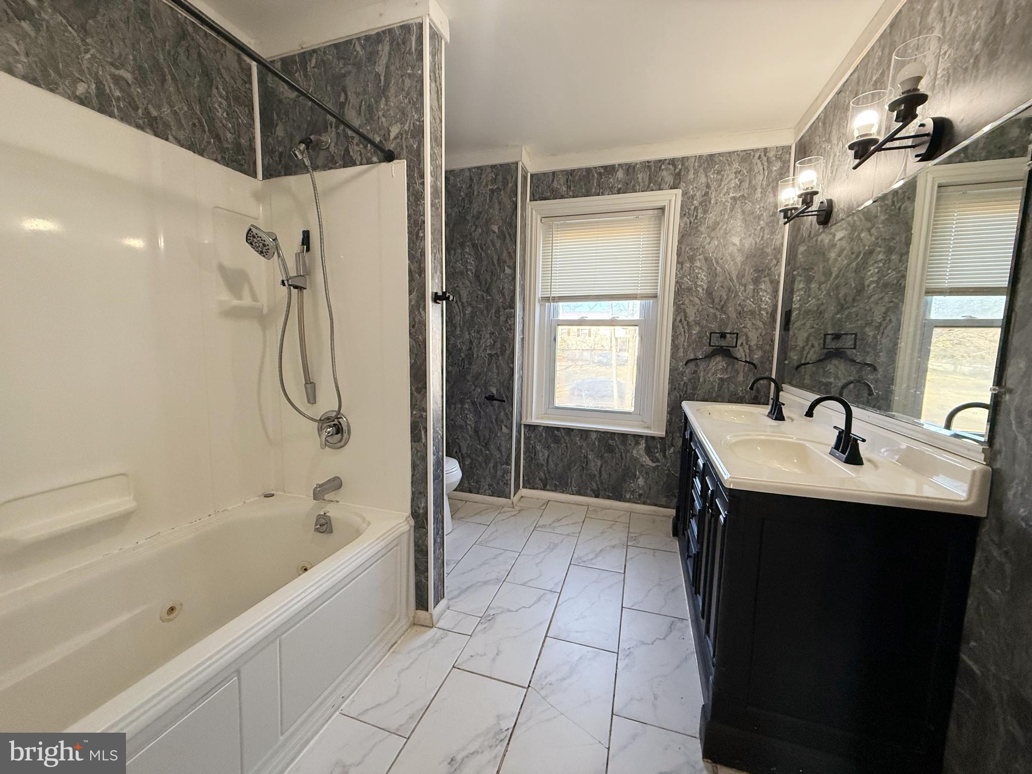 101 Mill Road, Unit A Norristown, PA 19401 - Photo 11 of 17 Full Bath