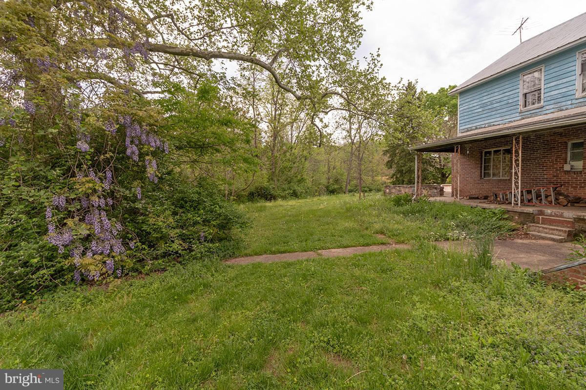 17700 Barnesville Road Dickerson, MD 20842 - Photo 8 of 24 Exterior (General)