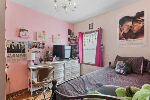 $938,000 | 33-22 Jordan Street | Auburndale