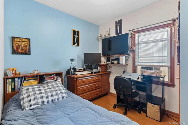 $938,000 | 33-22 Jordan Street | Auburndale