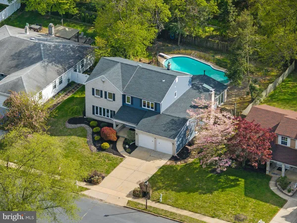 $750,000 | 8 West High Ridge Road, Cherry Hill, NJ 08003