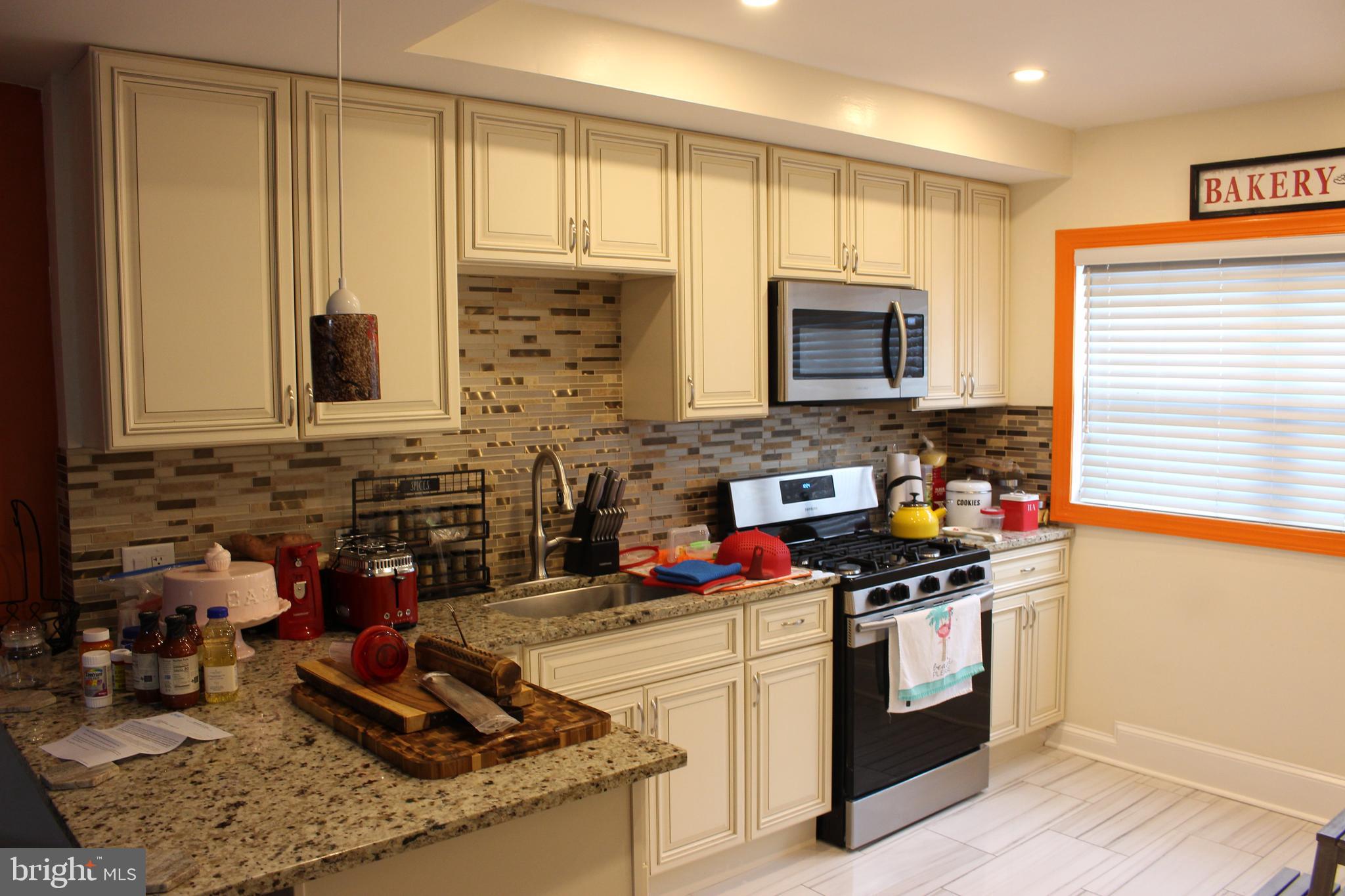 1051 Flanders Road Philadelphia, PA 19151 - Photo 11 of 25 Gallery Image 11