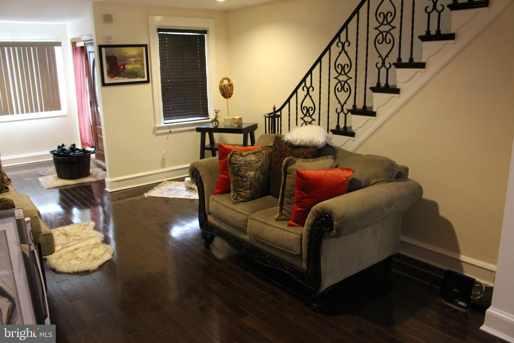 1051 Flanders Road Philadelphia, PA 19151 - Photo 5 of 25 Gallery Image 5