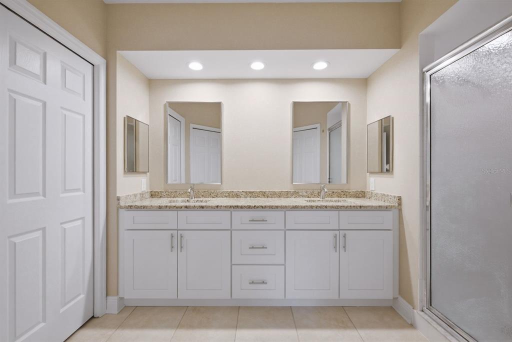 960 Starkey Road, Unit 5105 Largo, FL 33771 - Photo 17 of 32