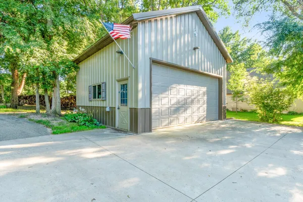 $945,000 | 22985 122nd Street, Glenwood, MN 56334