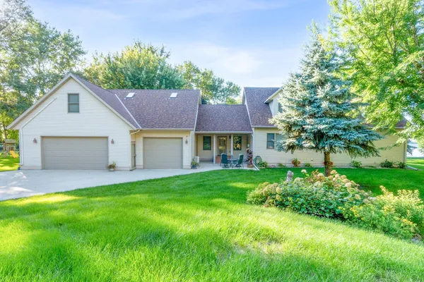 $945,000 | 22985 122nd Street, Glenwood, MN 56334