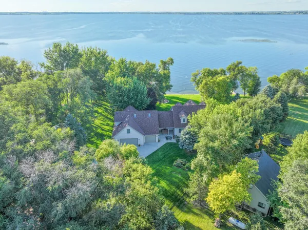 $945,000 | 22985 122nd Street, Glenwood, MN 56334