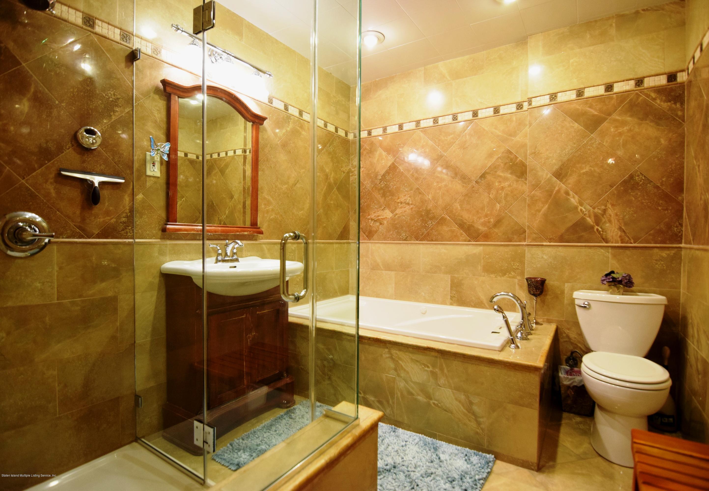 78 Dent Road Staten Island, NY 10308 - Photo 21 of 32 (21) Main Full Bath
