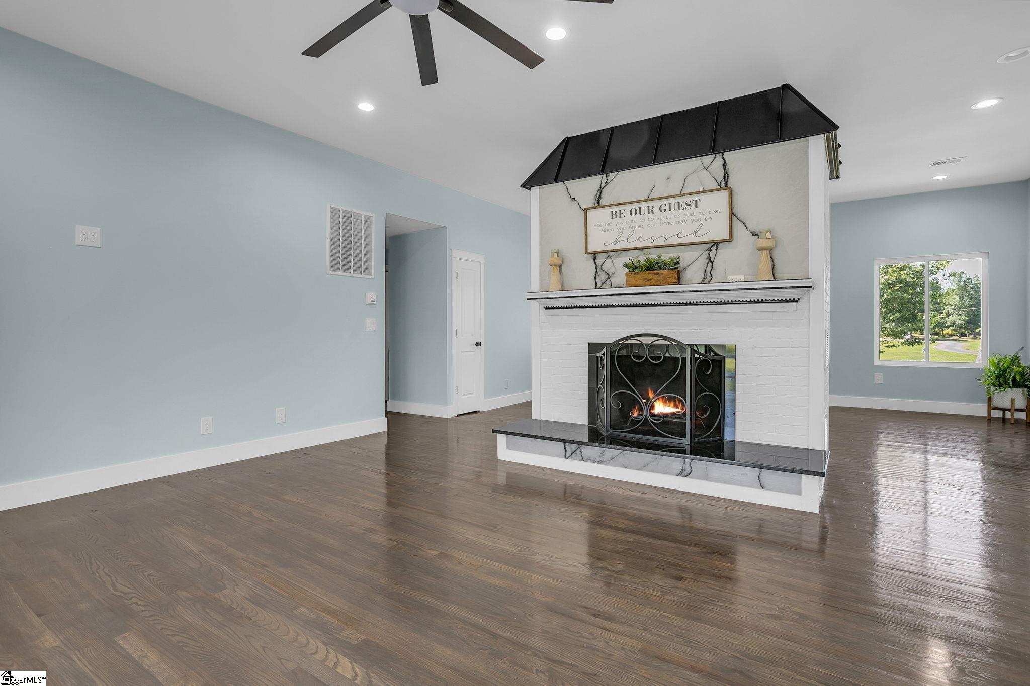 305 Waters Road Taylors, SC 29687 - Photo 21 of 48
