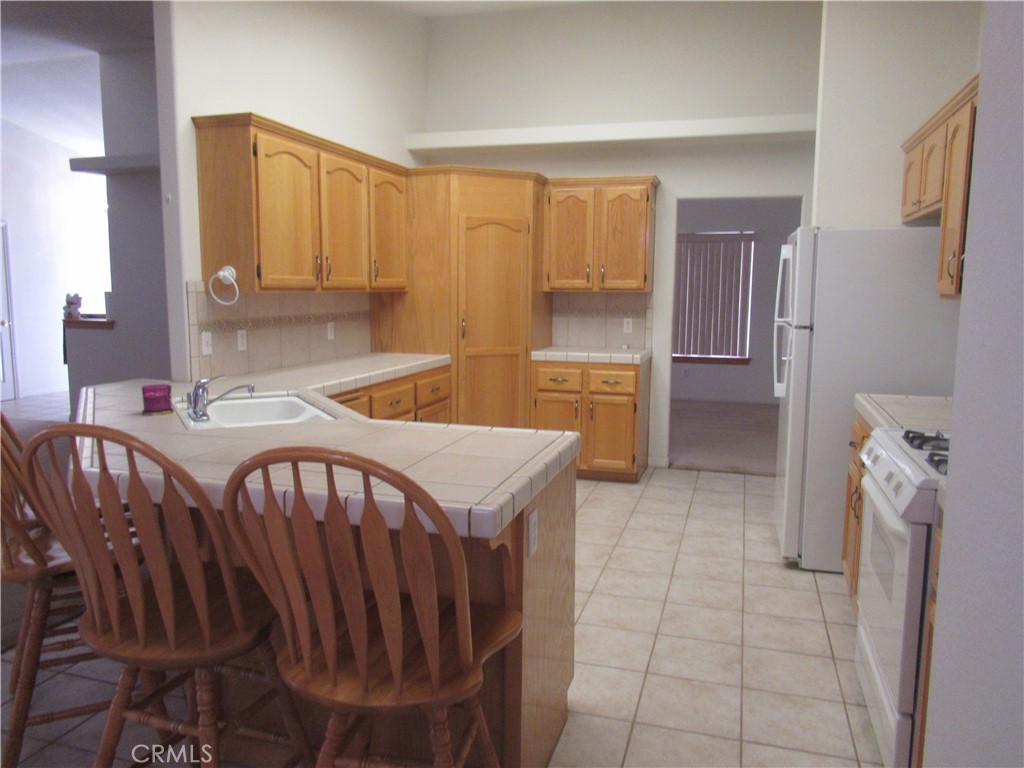 20035 Symeron Road Apple Valley, CA 92307 - Photo 14 of 25