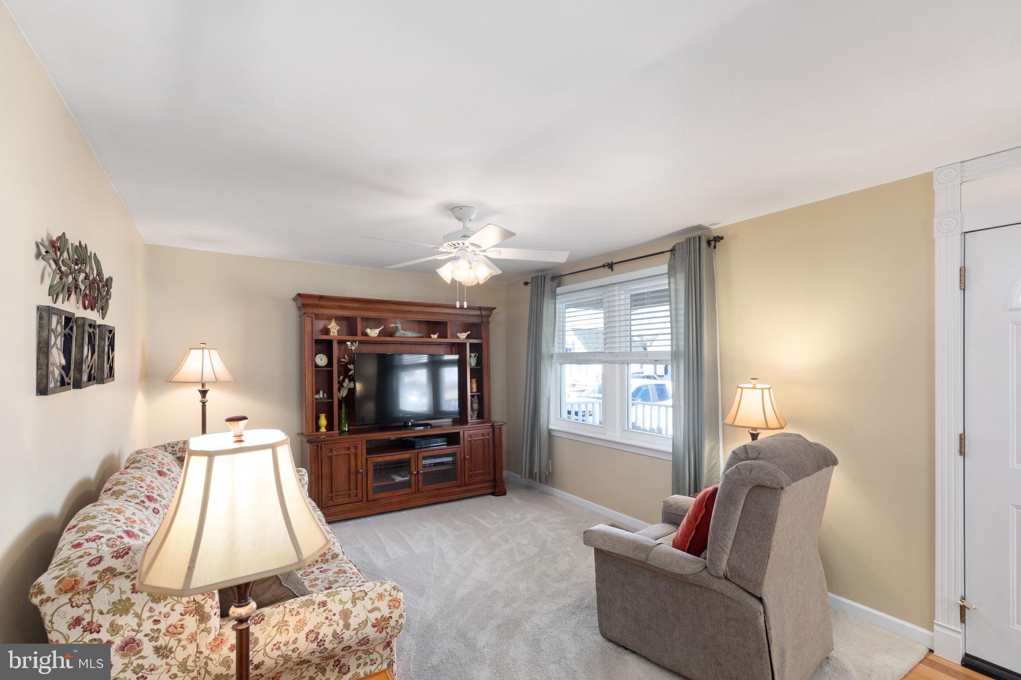 1758 Brookview Road Baltimore, MD 21222 - Photo 5 of 32