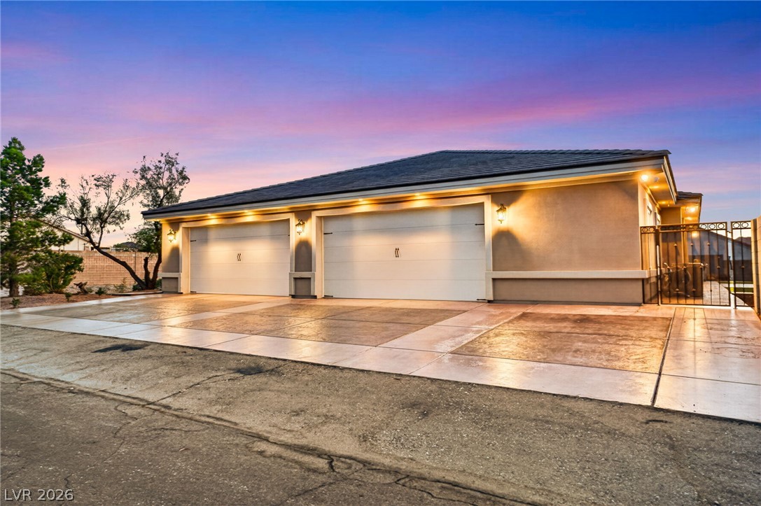 1640 Rocking Horse Drive Henderson, NV 89002 - Photo 7 of 88