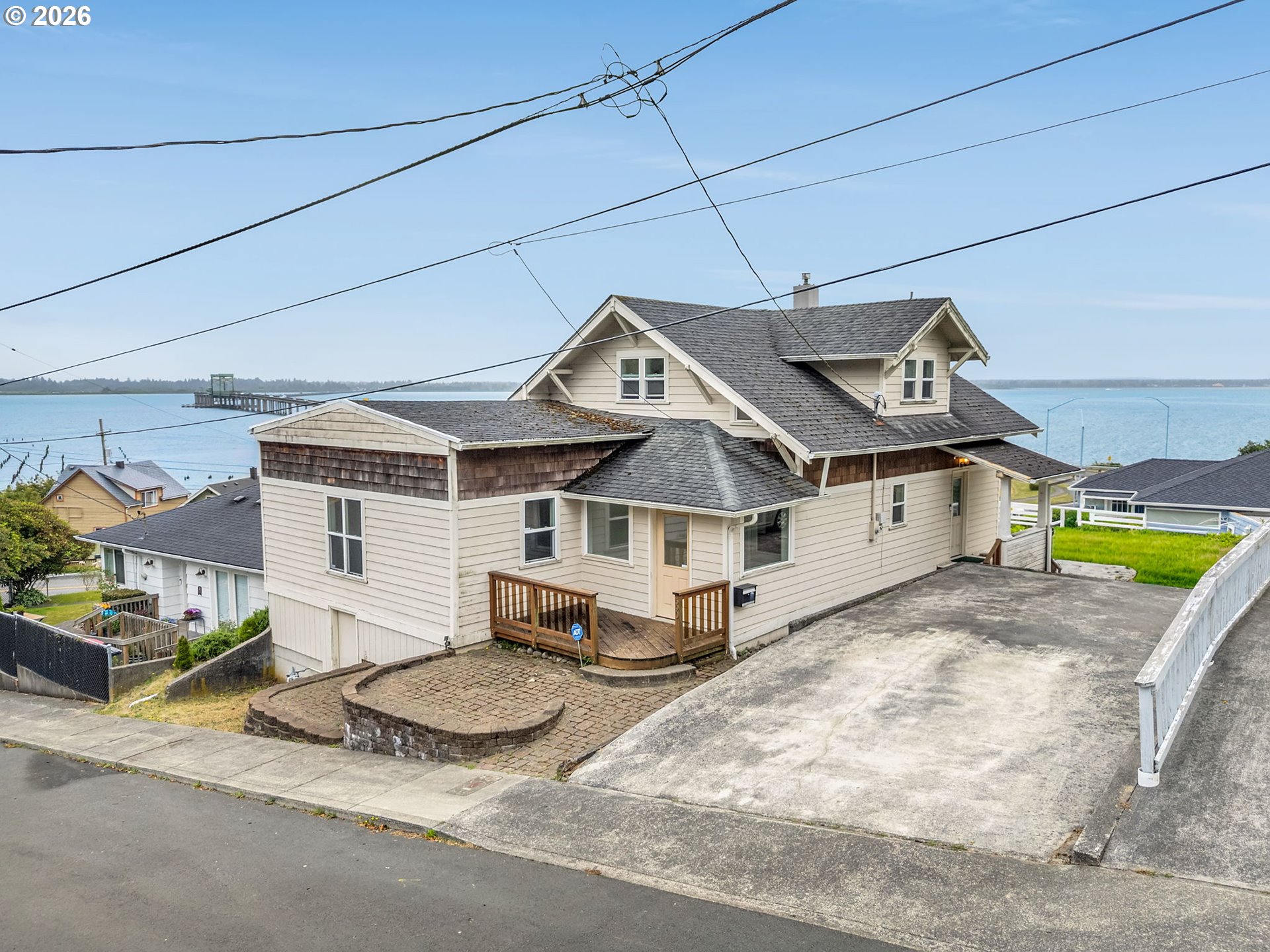 590 Rivington Street Astoria, OR 97103 - Photo 1 of 37