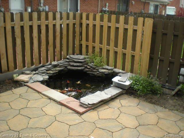 8140 Busko Court Warren, MI 48093 - Photo 18 of 20 DSCN7682.JPG