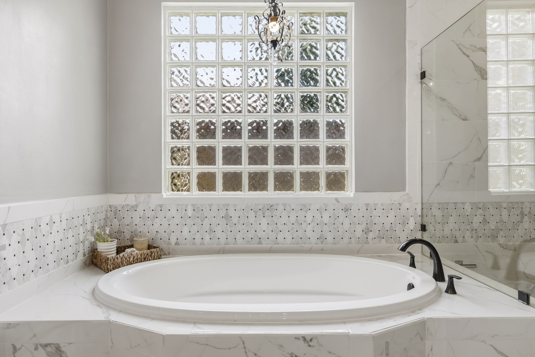 3630 Orca Court Spring, TX 77388 - Photo 21 of 50 Relaxation Awaits in the Picturesque Beauty of your Large Soaking Tub & Stylish Accents