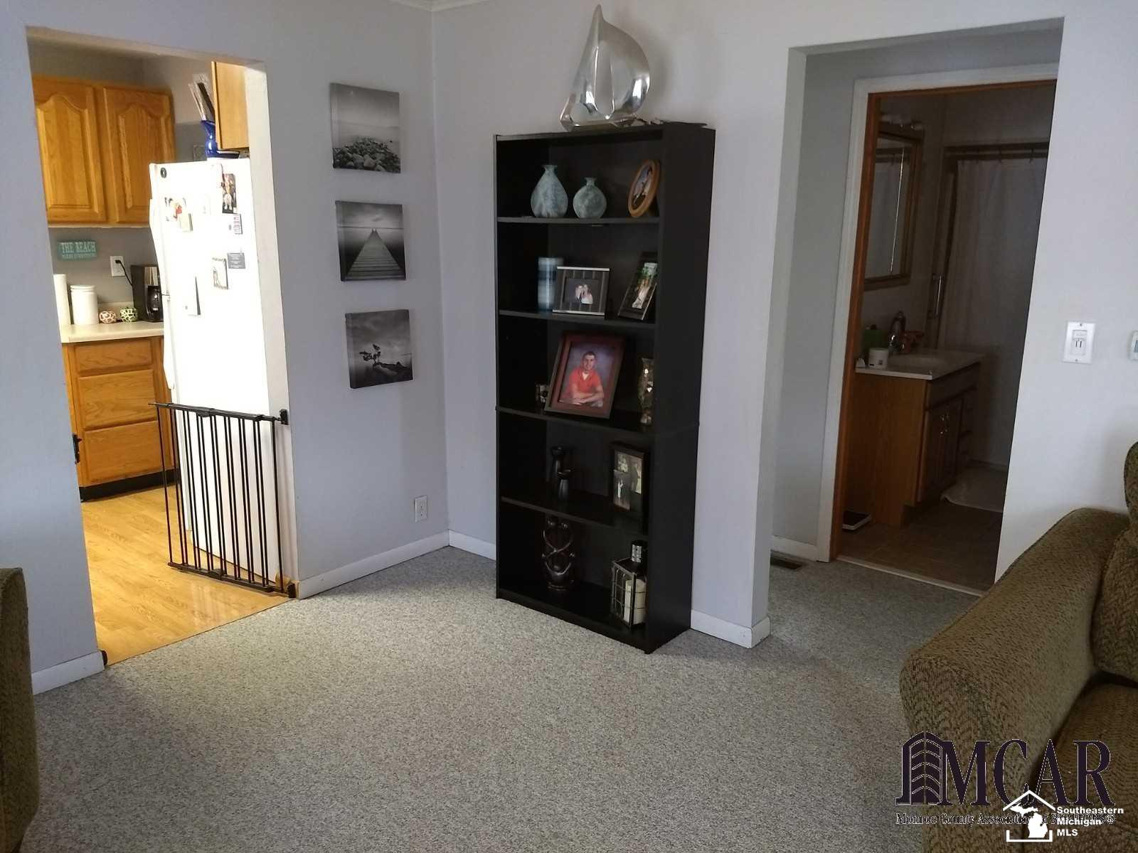 715 Rambow Drive Monroe, MI 48161 - Photo 5 of 21 Gallery Image 5