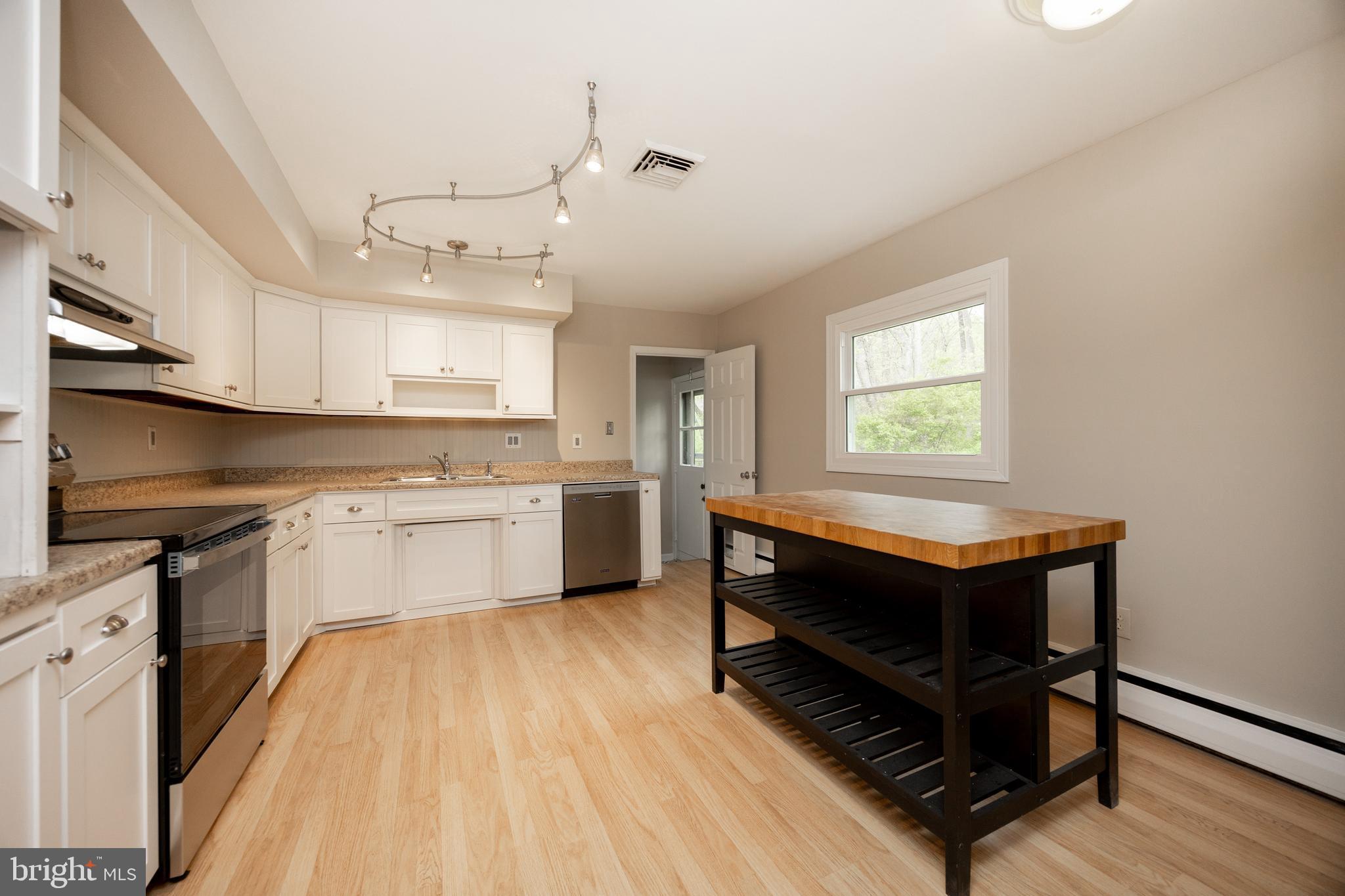560 Norwood Road Downingtown, PA 19335 - Photo 12 of 42