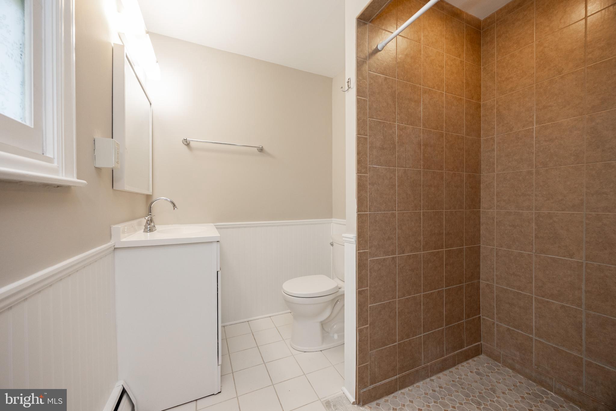 560 Norwood Road Downingtown, PA 19335 - Photo 20 of 42 Primary Bathroom