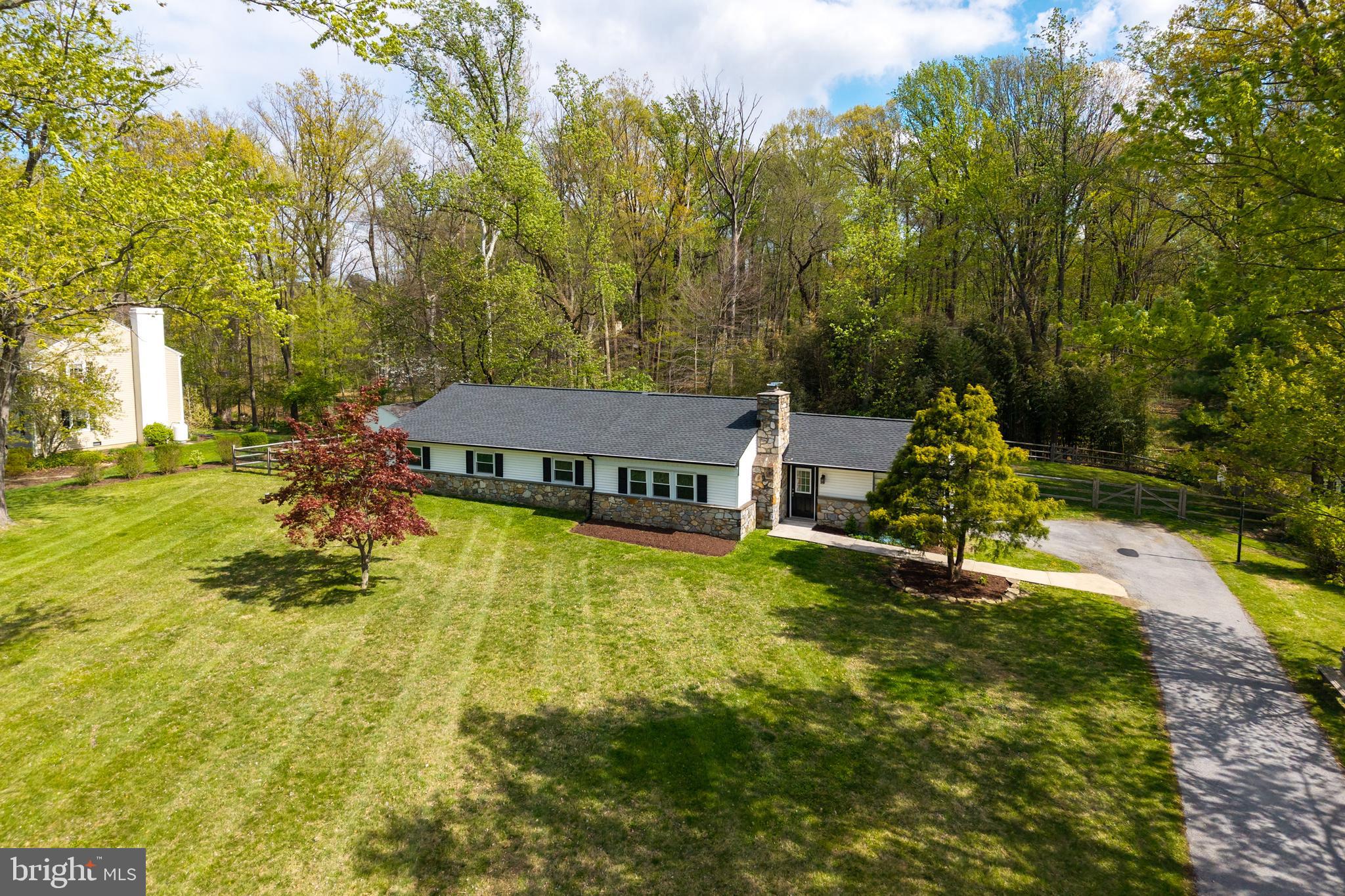560 Norwood Road Downingtown, PA 19335 - Photo 3 of 42