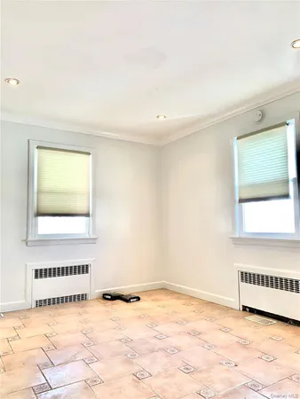 $5,900 | 336 Scranton Avenue, Lynbrook, NY 11563