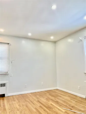 $5,900 | 336 Scranton Avenue, Lynbrook, NY 11563