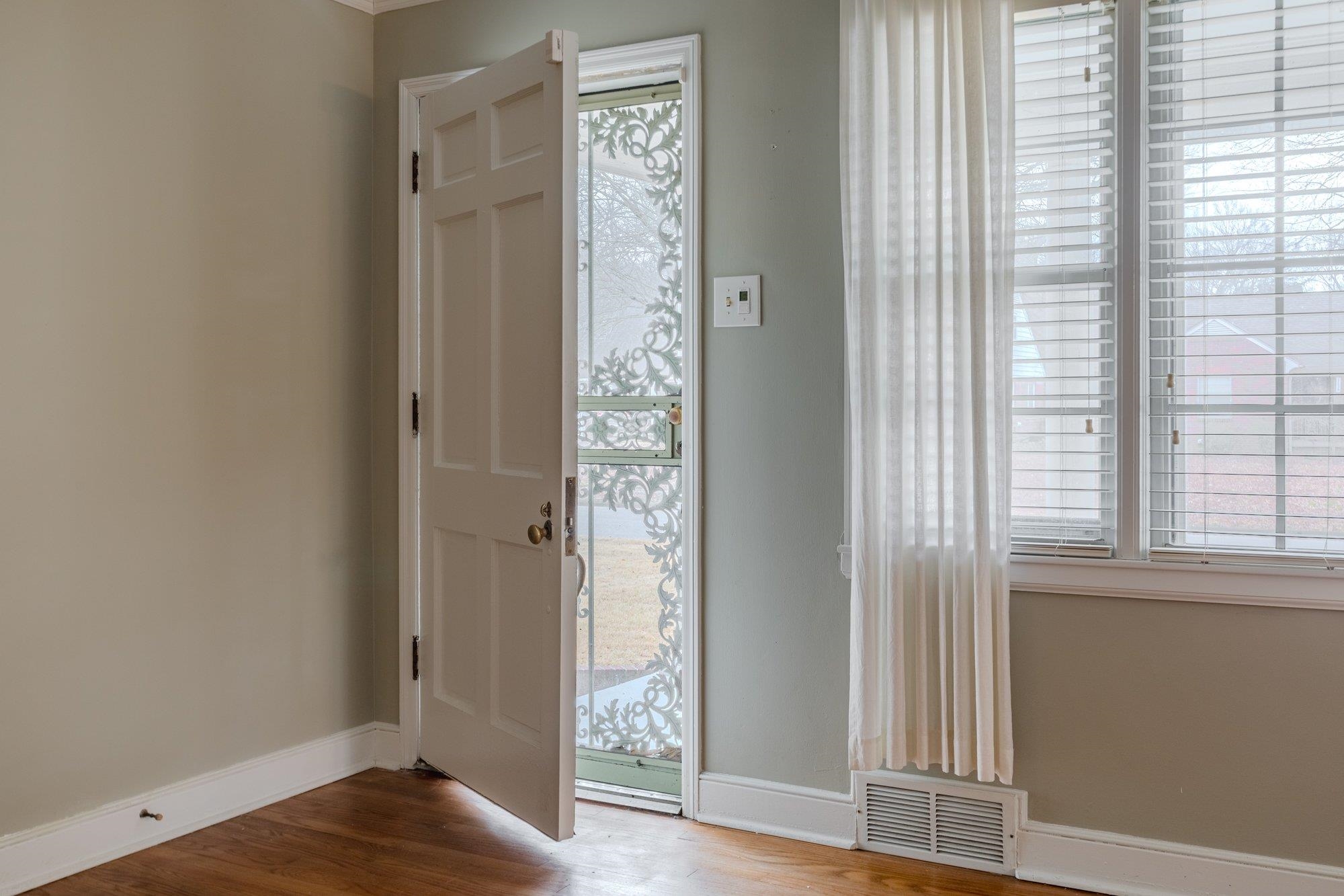 1131 West Perkins Road Memphis, TN 38117 - Photo 5 of 21 Gallery Image 5
