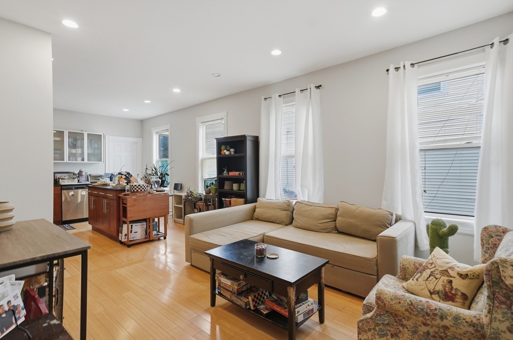 26 Chestnut Avenue, Unit 1 Boston, MA 02130 - Photo 7 of 24