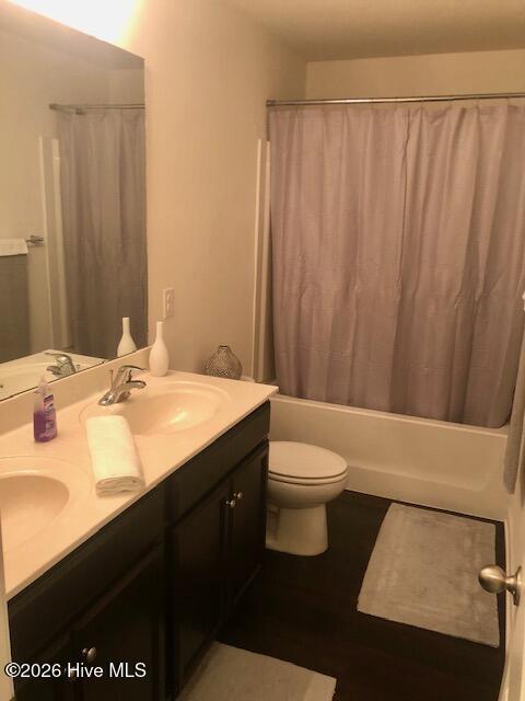 3923 Sabre Lane Wilson, NC 27896 - Photo 12 of 18 wilson hall bath