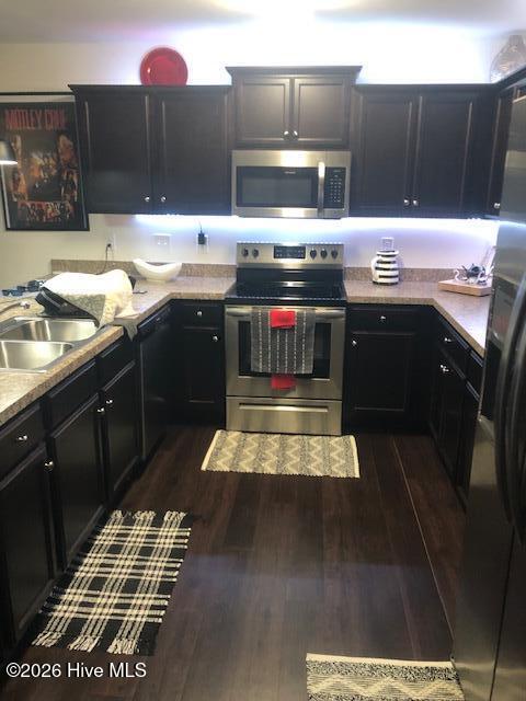 3923 Sabre Lane Wilson, NC 27896 - Photo 5 of 21 KITCHEN W/ WOOD FLOOR