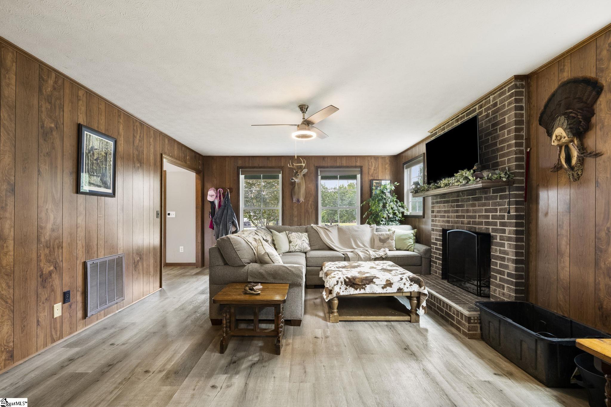 1613 Abercrombie Road Fountain Inn, SC 29644 - Photo 13 of 49