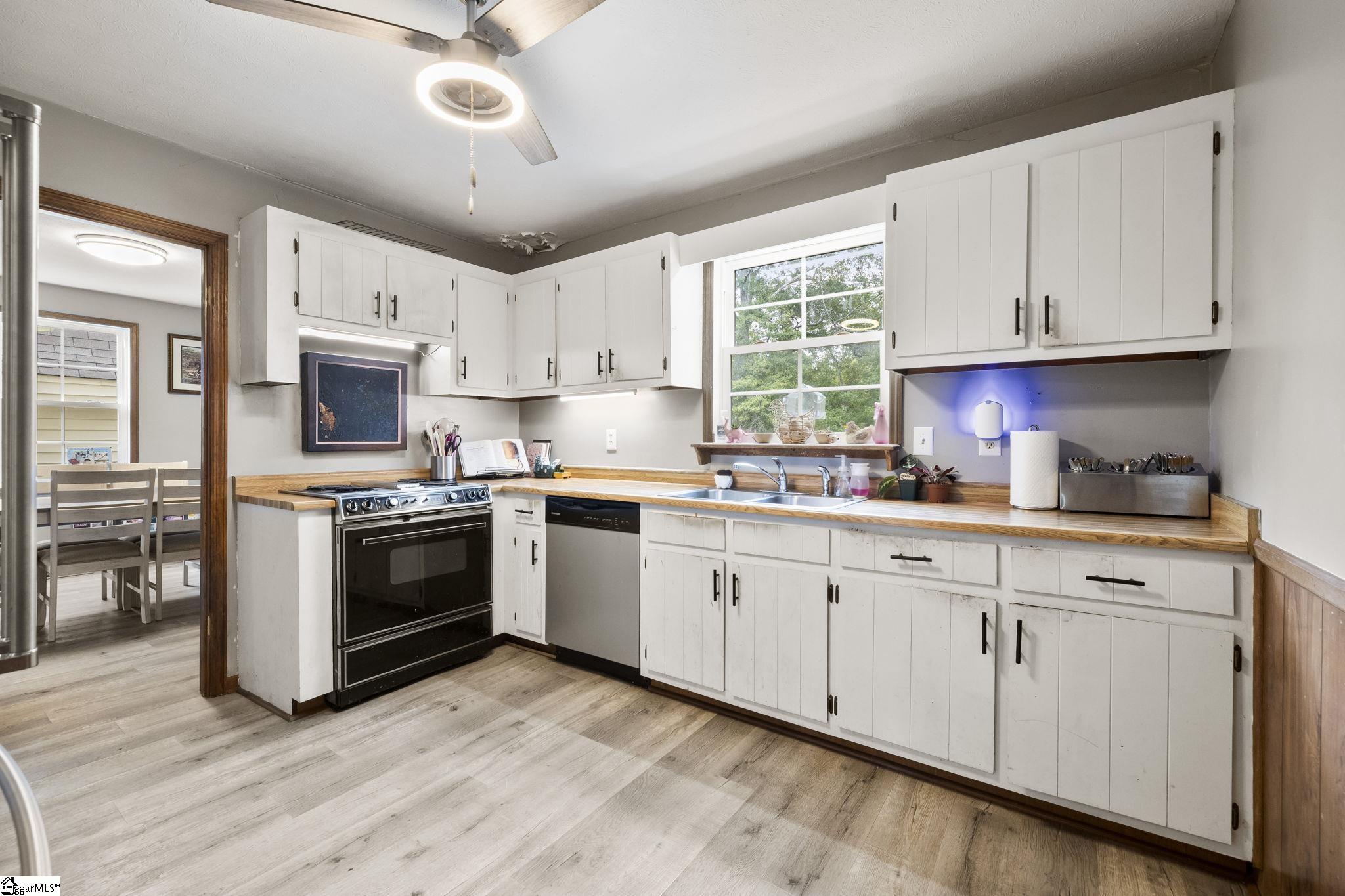 1613 Abercrombie Road Fountain Inn, SC 29644 - Photo 17 of 49