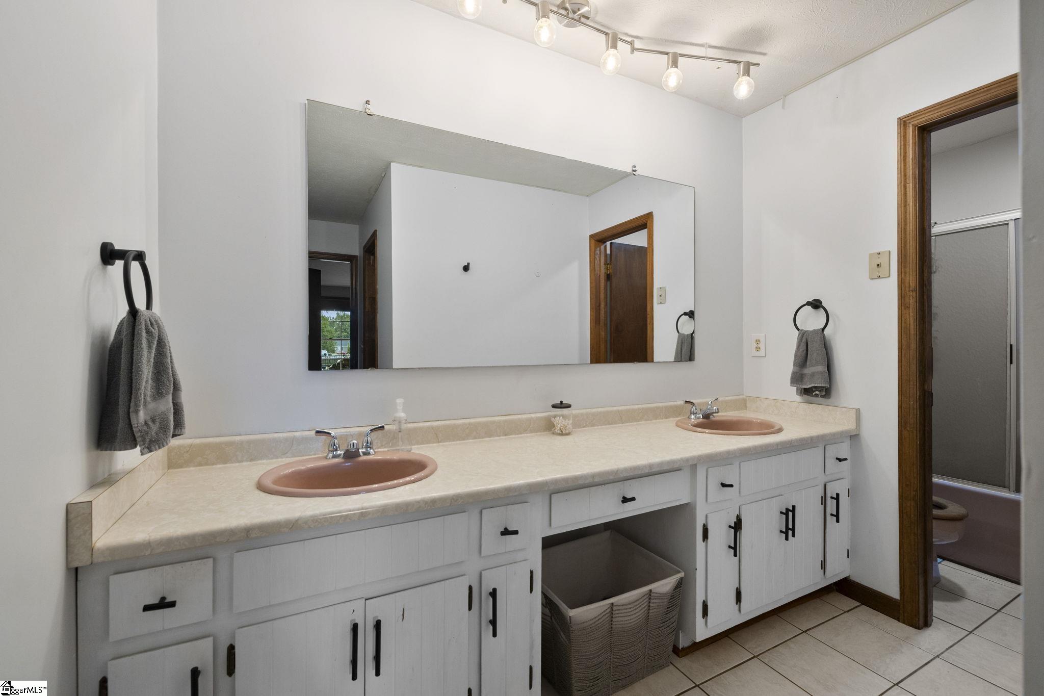 1613 Abercrombie Road Fountain Inn, SC 29644 - Photo 23 of 49