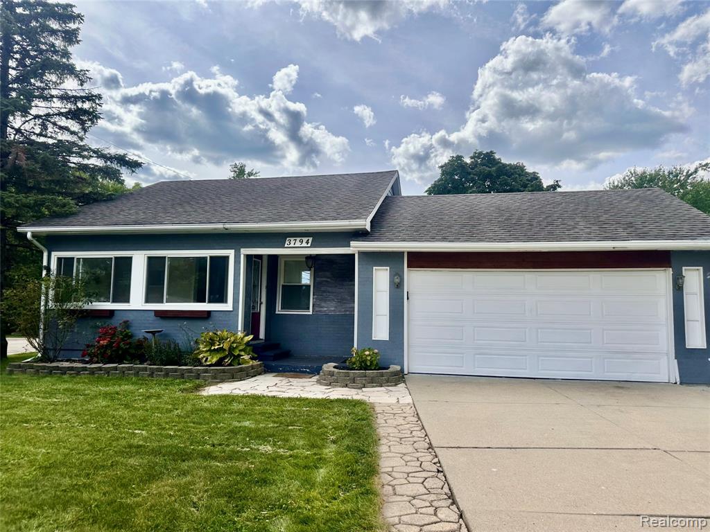 3794 Hazelton Avenue Rochester, MI 48307 - Photo 1 of 23