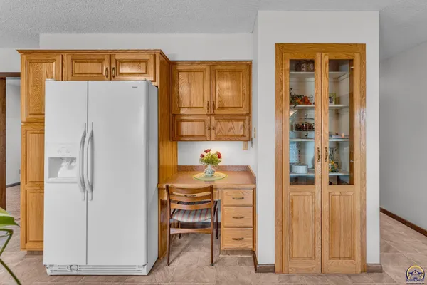 $359,900 | 3342 Southwest Friar Road, Topeka, KS 66614