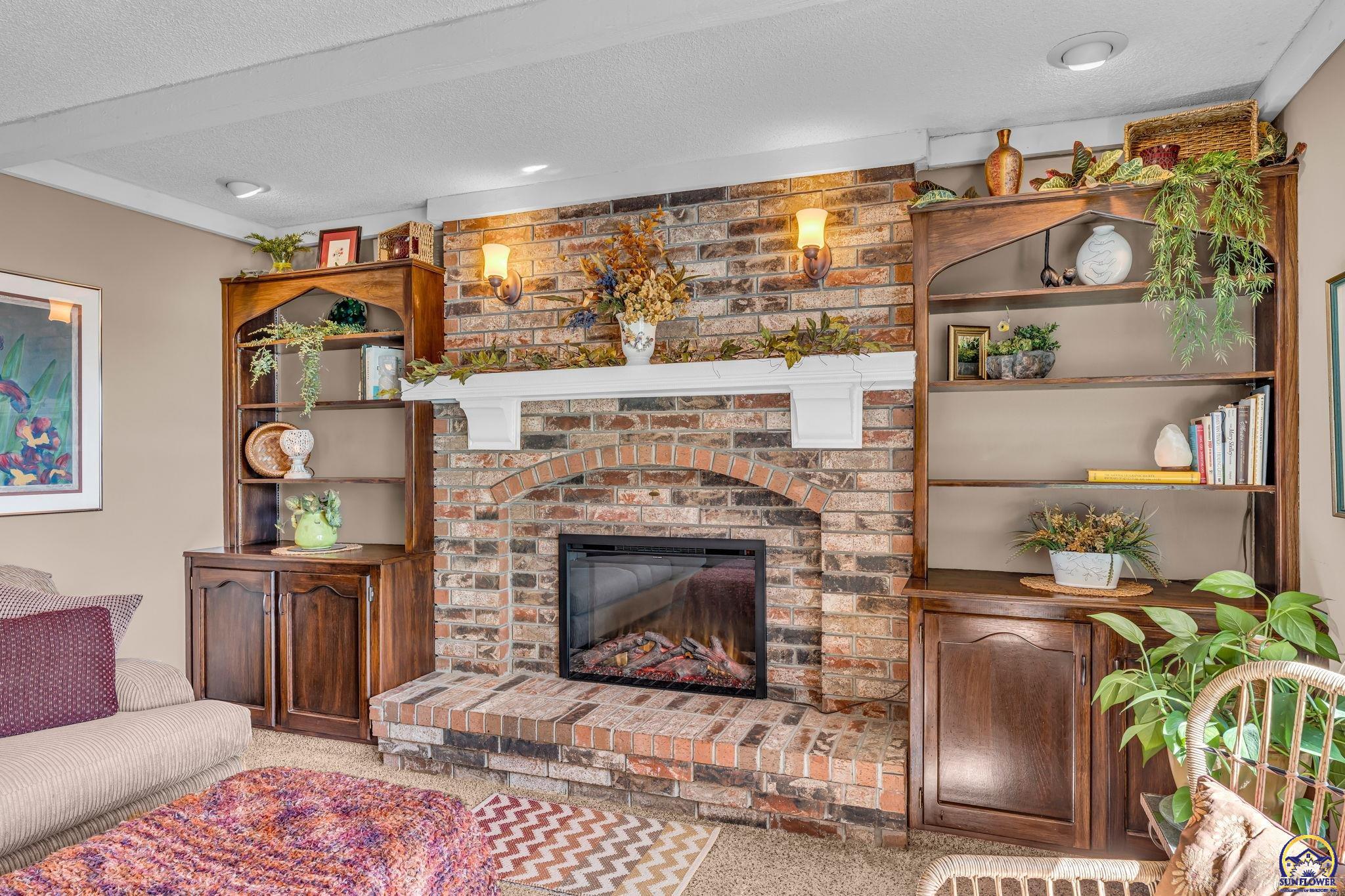 3342 Southwest Friar Road Topeka, KS 66614 - Photo 15 of 47