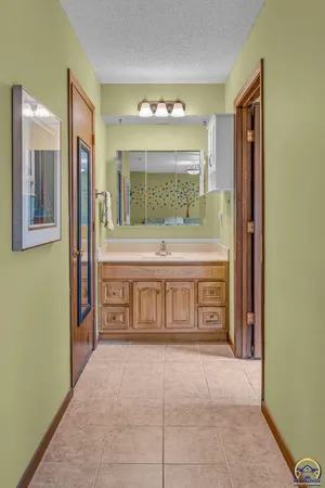 $359,900 | 3342 Southwest Friar Road, Topeka, KS 66614