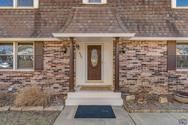 $359,900 | 3342 Southwest Friar Road, Topeka, KS 66614