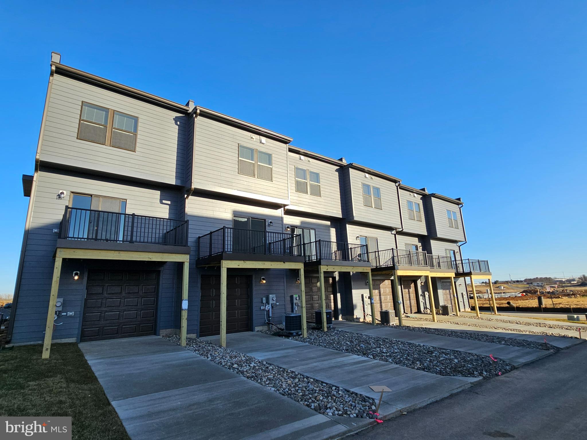 409 Union Street Frederick, MD 21701 - Photo 4 of 27